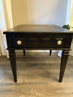 Nightstand with one drawer/H22”/22”x28”