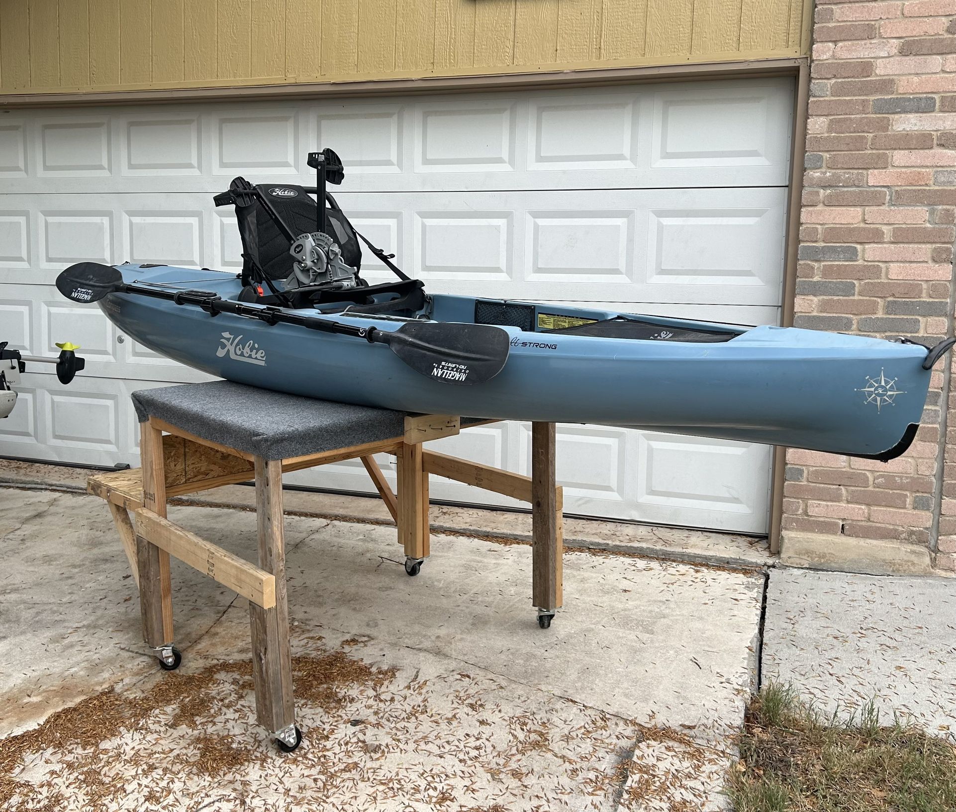 2020 Hobie Compass Kayak With Upgrades And Kick Up Fins for Sale in Ft