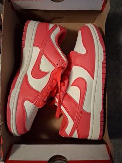 Brand new dunks size 8w box no lid