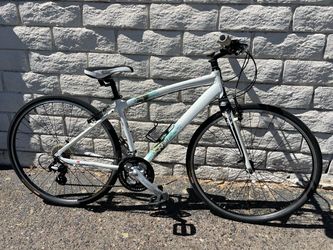 Diamond Back Clarity 1 Hybrid Bicycle