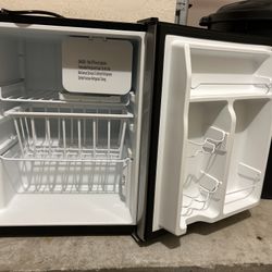 Whirlpool Mini Fridge