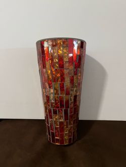 Decorative glass vase