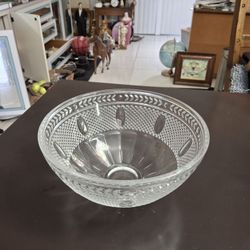 Mikasa Large Crystal Serving Bowl With Cut Diamond Pattern, Makes A Great Centerpiece, Weighs 5 LBS 10"W X 5"H