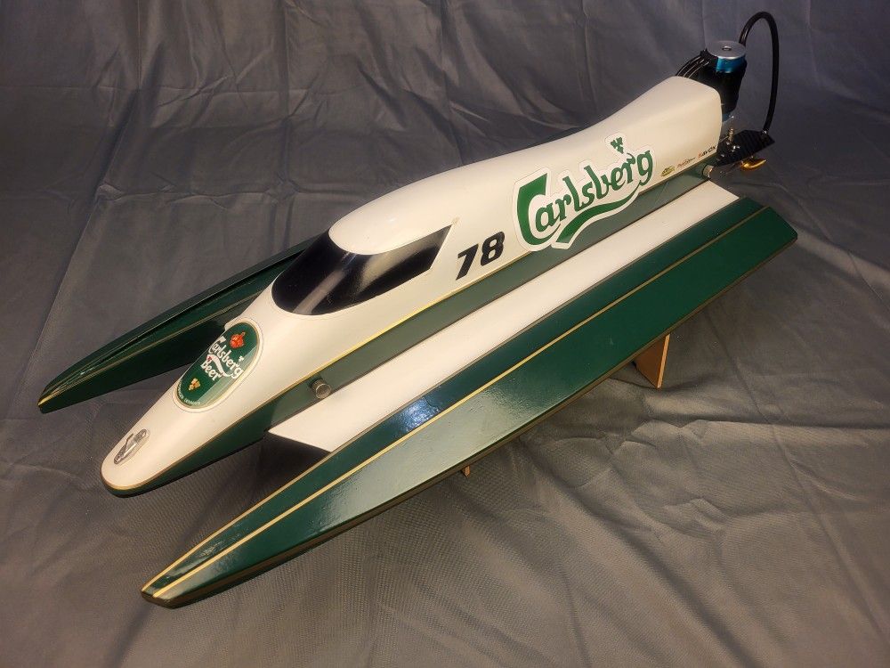 Dumas Sprint 3.5 Competition Tunnel Hull RC Boat