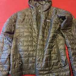 Patagonia Men’s Nano Puff Hoody Jacket Size Large Color Black 