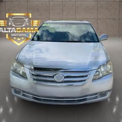 2005 Toyota Avalon