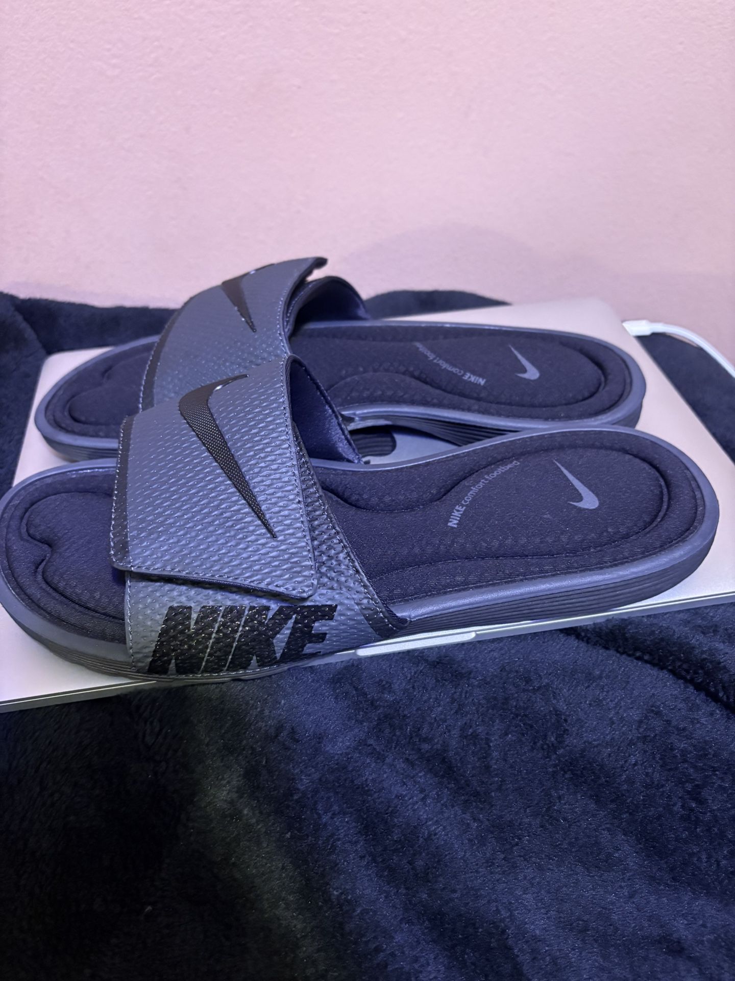 Nike Solarsoft Comfort Slides size 11