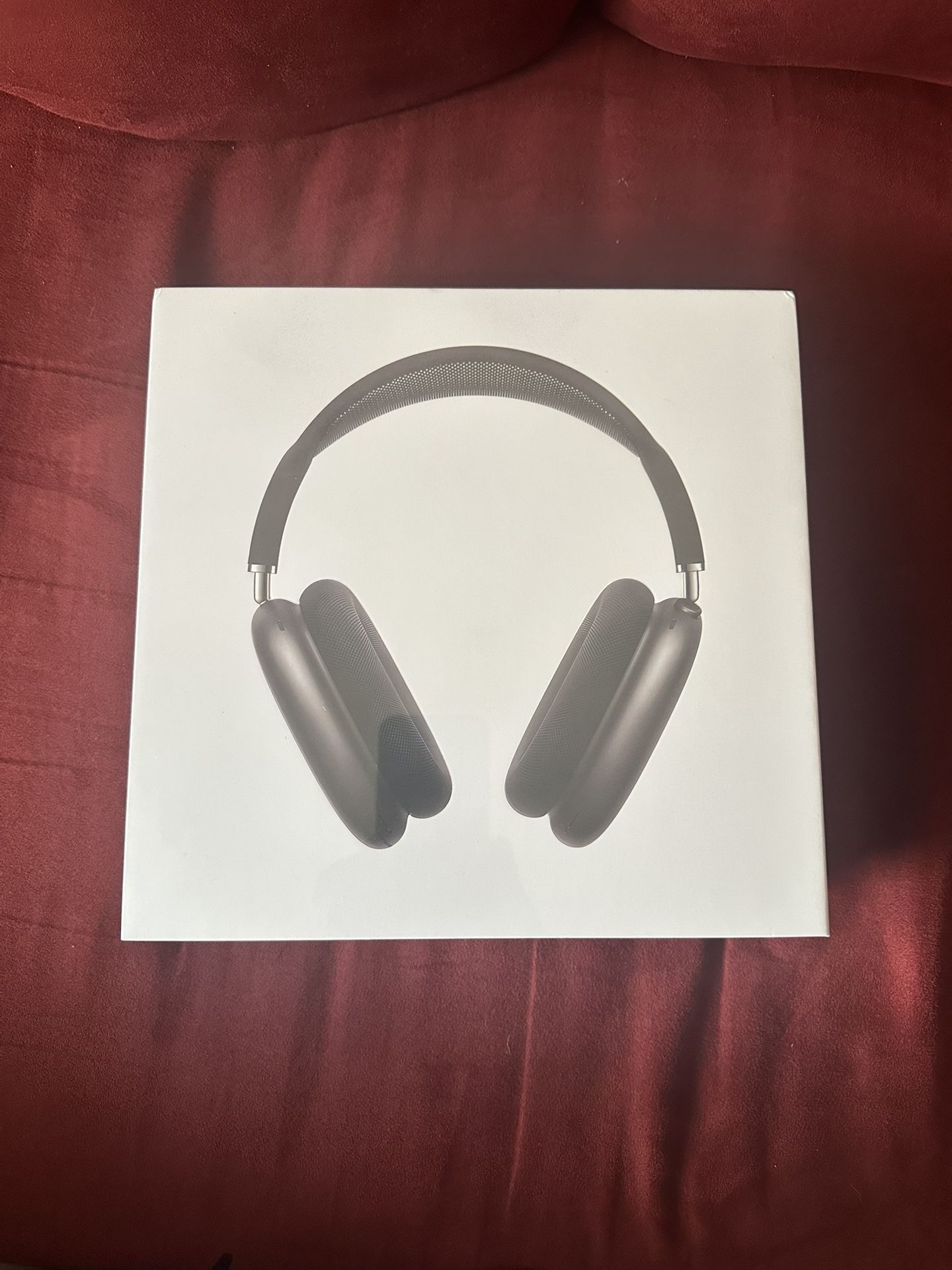 Apple AirPods Max Wireless Over-Ear Headset - Space Gray