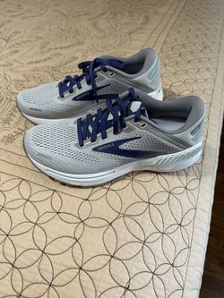 Womens Brooks