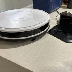 Robot Vacuum - Tikom