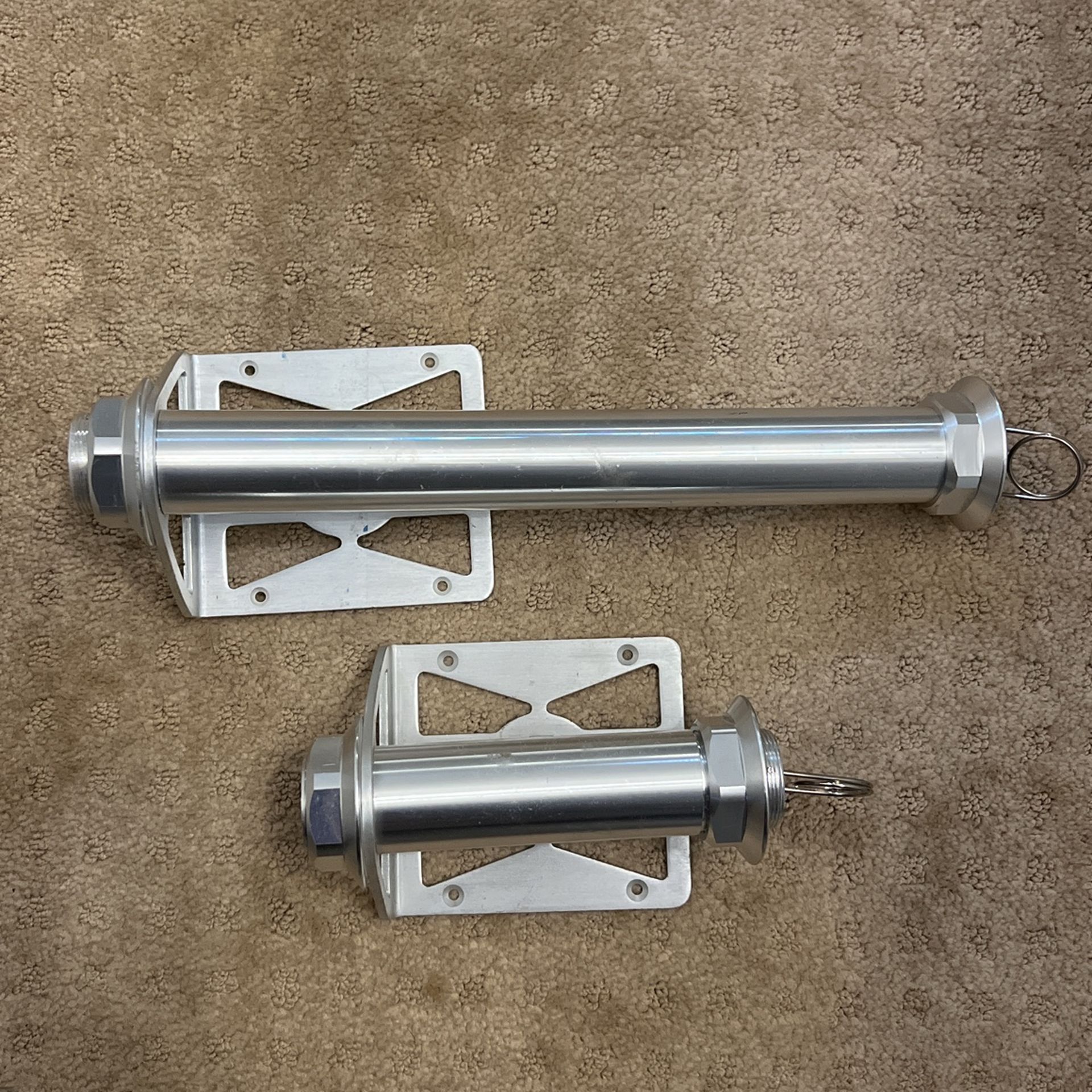Pegasus Aluminum Paper Towel/Toilet Paper Roll Holders 