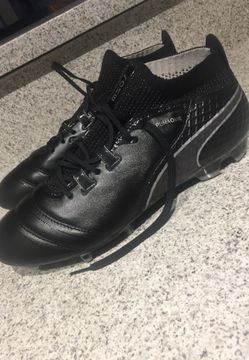 Puma one soccer cleats 17.1
