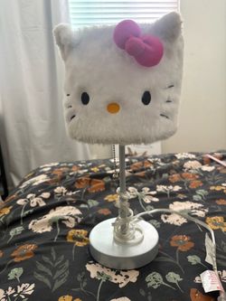 Hello kitty lamp