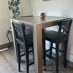 Dinning Table