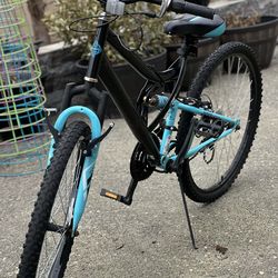 Black and blue ‘ 26 inch