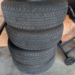 4 Used good tread Dunlop 265 70 r17 113s
