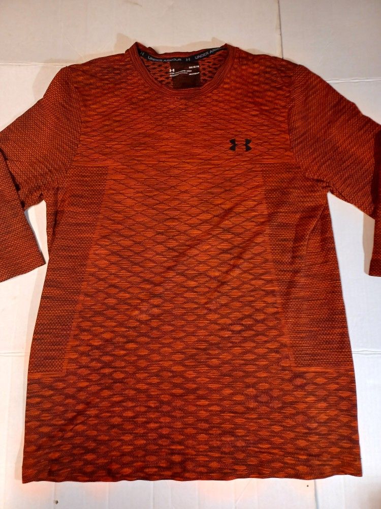 Men's Size Large Under Armour Heatgear Shirt Workout