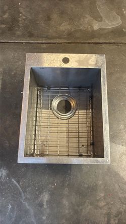 Bar sink