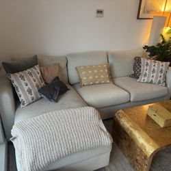 99” Sofa w/storage chaise 