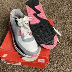 Nike Air Max 90 LTR (GS) Youth 4 1/2