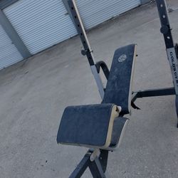 Old Weight Bench $77