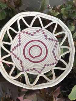 Pink and purple Warao Indian Basket (Delta del Orinoco, Venezuela)