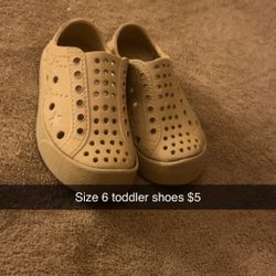  Size 6 Toddler Shoes 