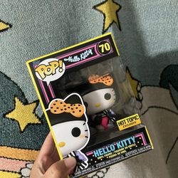 Hello Kitty and Kuromi 