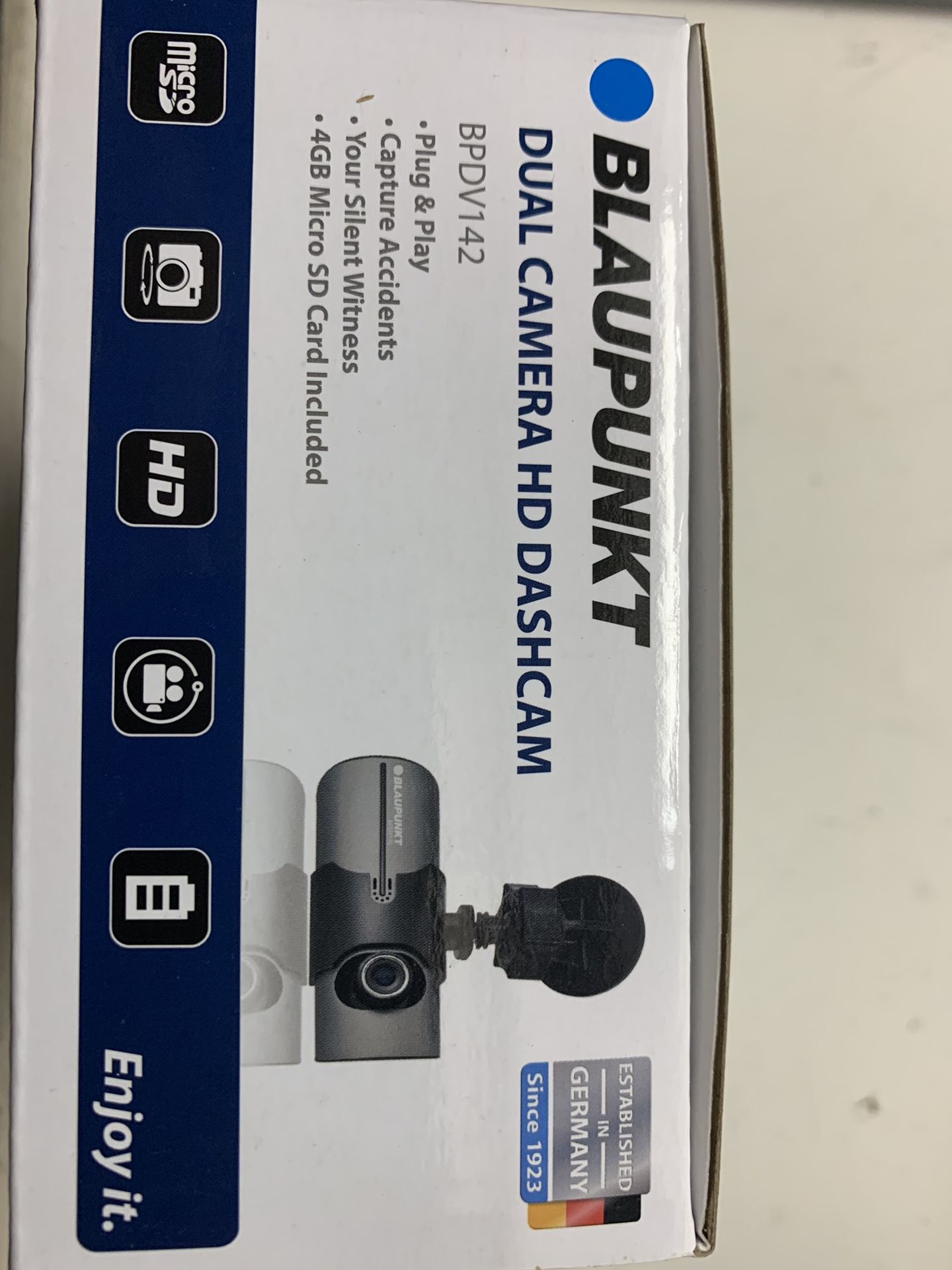 Blaunkpunkt dual dash cameras