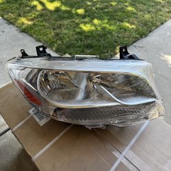 2019 Sprinter Right Headlights 