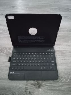 11 inch iPad case and keyboard