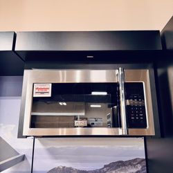 New ZLINE 30 in. Stainless Steel Over the Range Convection Microwave Oven with Traditional Handle (MWO-OTR-H-30)