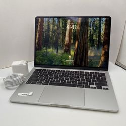 Apple MacBook Air 13 2025 M4 10-Core CPU 8-Core GPU 16GB 256GB Silver - Open Box