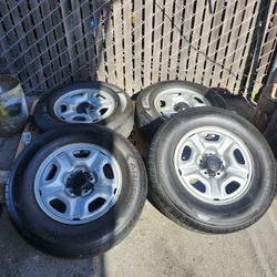 Wheel ,Tires And Headlights For Toyota Tacoma  2.7 2005 To 2015