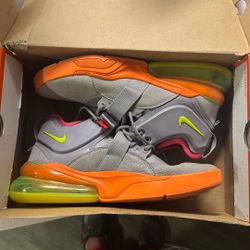 Nike Air Force 270