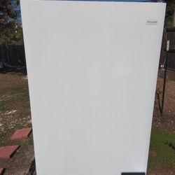 Frigidaire Upright Freezer 12.8 Cu, Ft