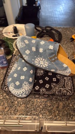 Bravest studios sandals