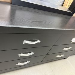 DRESSER $299
