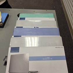 Insignia Hard Shell Cover For MacBook Pro 14"