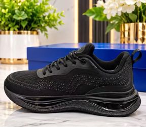 Black Chunky Sole Knit Sneakers
