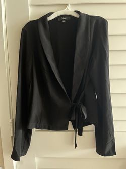 Lulu’s Women’s Black Blazer - Medium