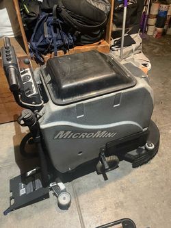 TOMCAT MICROMINI FLOOR CLEANER MACHINE