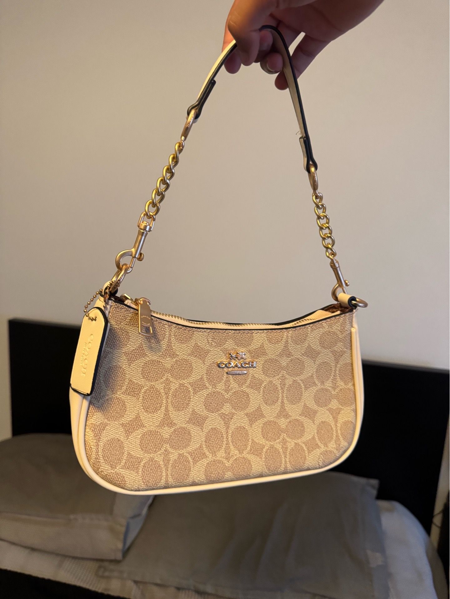 Coach shoulder bag