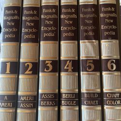 Complete Set Of Funk & Wagnalls New Encyclopedia 