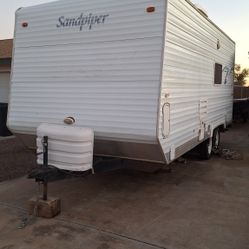 18 Ft SANDPIPER Camper Hauler