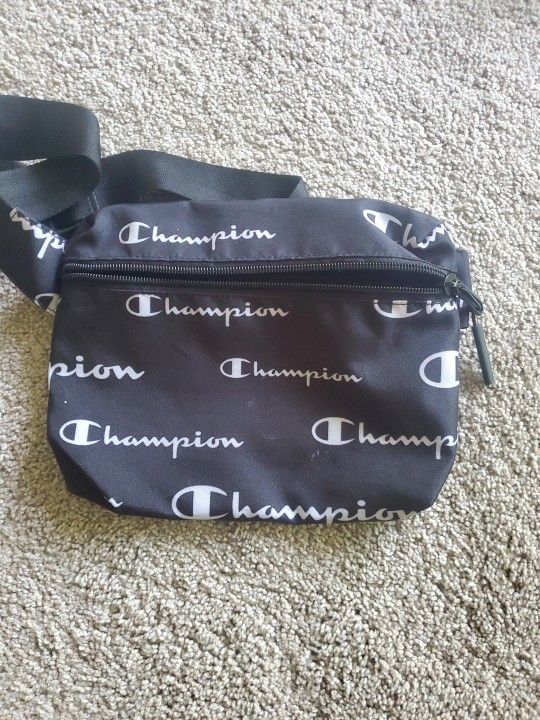 Champion Fanny Pack