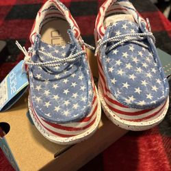 Hey Dudes NEW kids Size 11K