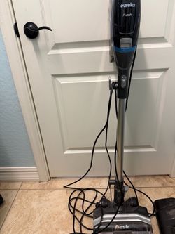 Vacuum cleaner (eureka)