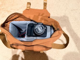 Canon EOS R10 4K Mirrorless Camera – Complete Vlogging & Content Creator Bundle