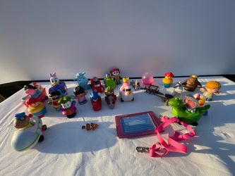 TOY FIGURE